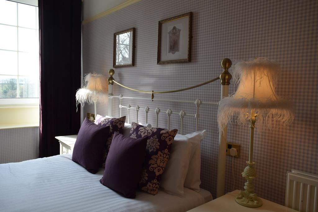 The French Partridge Hotel Northampton Room photo